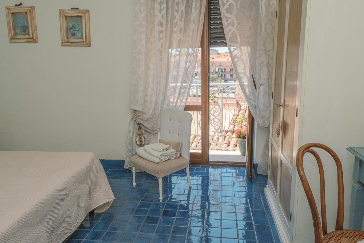 לינה וארוחת בוקר סן ניקולה ארצ'לה La Casa Nel Borgo מראה חיצוני תמונה